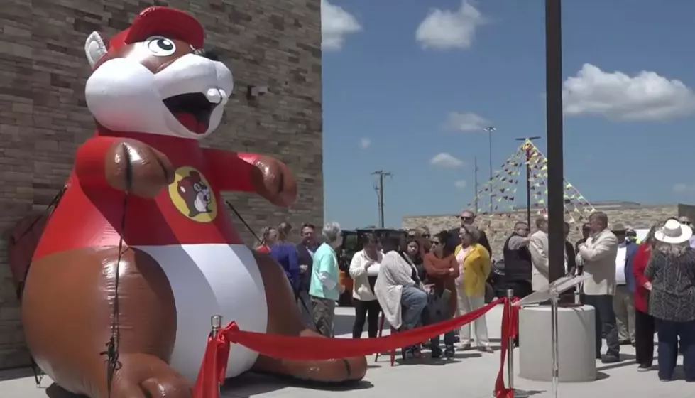 The New LARGEST Bucee&#8217;s In Texas  Just Opened At This Location!