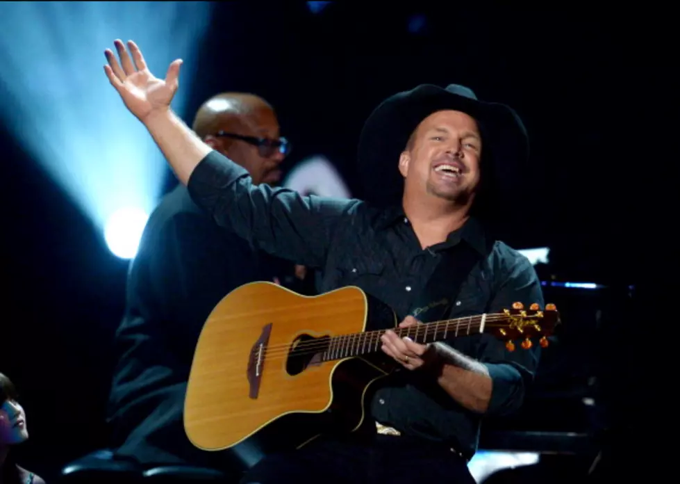 Classic Country Song of the Day – ‘What She’s Doing Now’ by Garth Brooks [VIDEO]