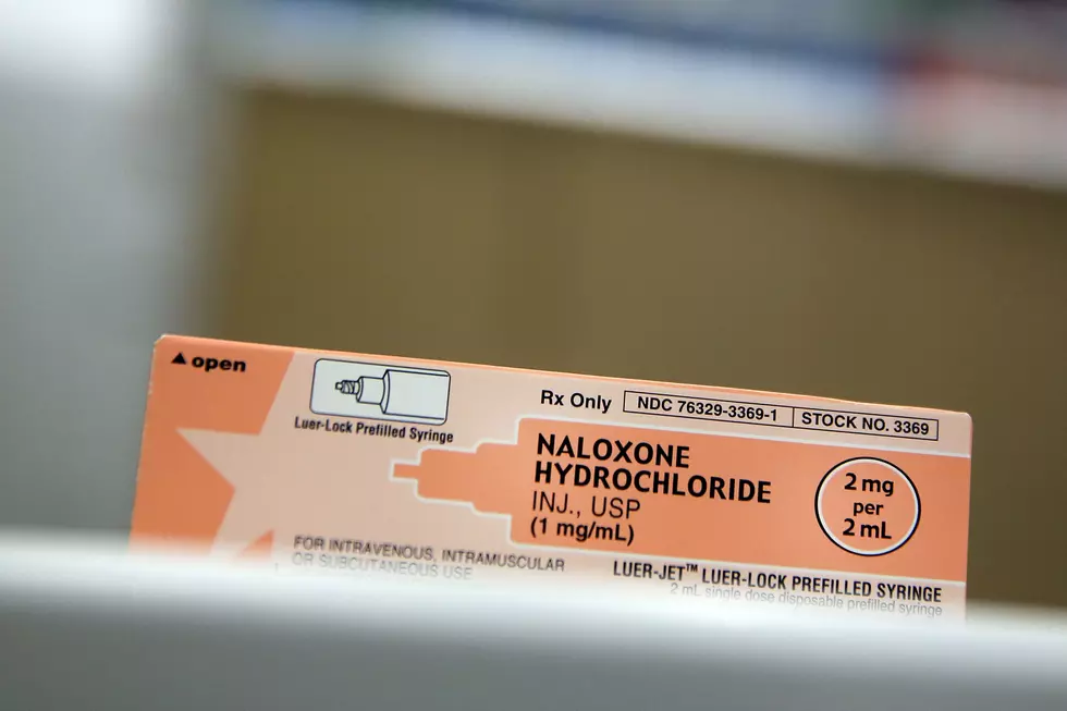 Maine May Stock Naloxone in High Schools & Middle Schools