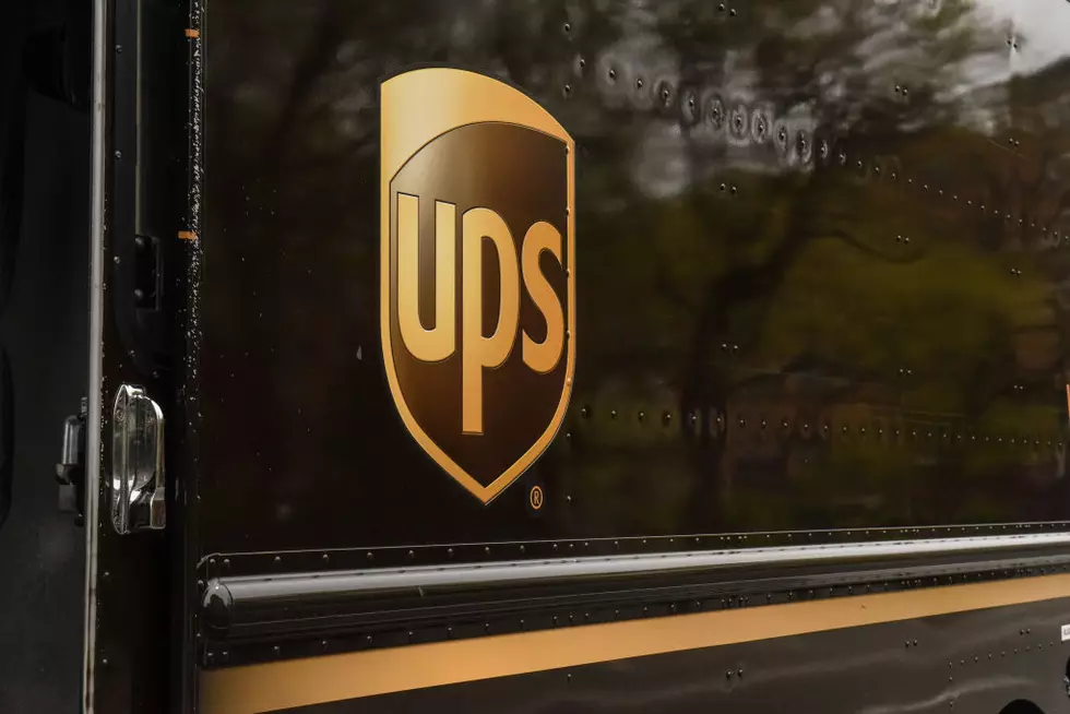 UPS Drivers Picket in Maine over Long Hours During Pandemic