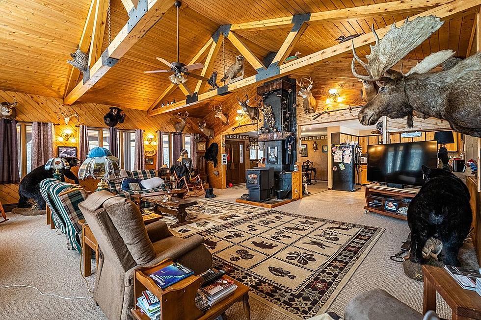 Exquisite House has Sauna, Pool Hall and Bar Areas, Sherman, Maine