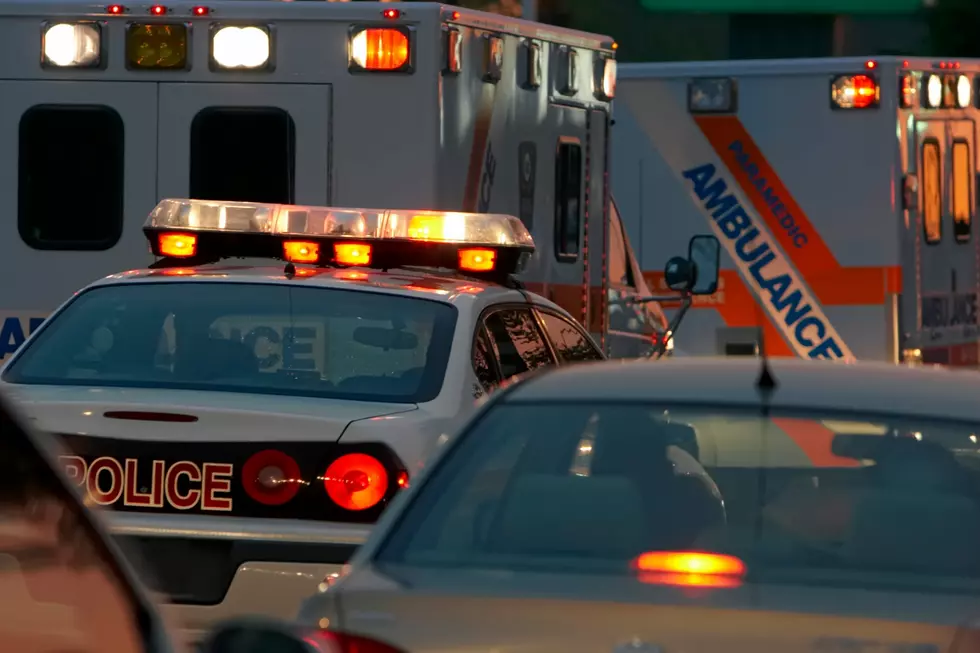 18-Year-Old Man Dies after Crashing into School Bus in Gorham, Maine