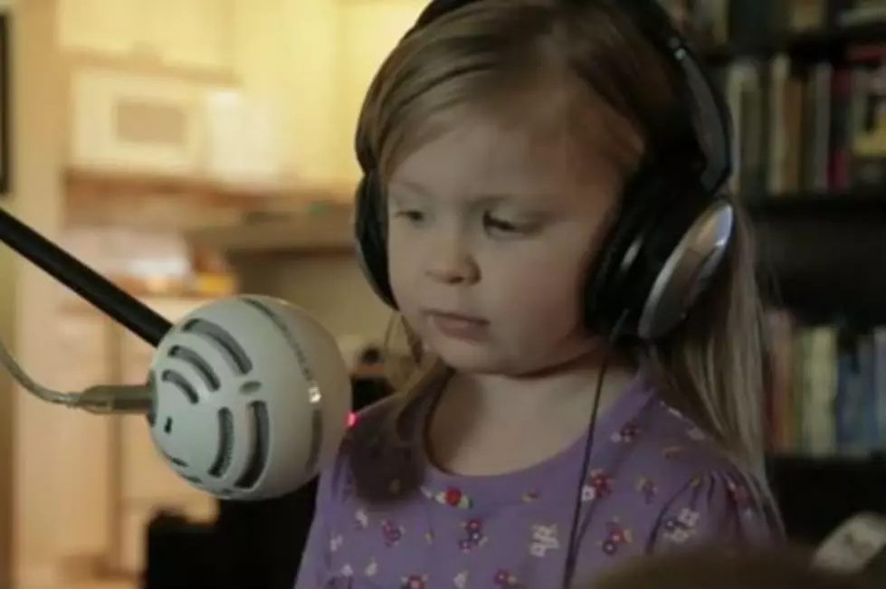 Adorable Girls Sing a Song from Disney&#8217;s &#8216;Frozen&#8217; [VIDEO]