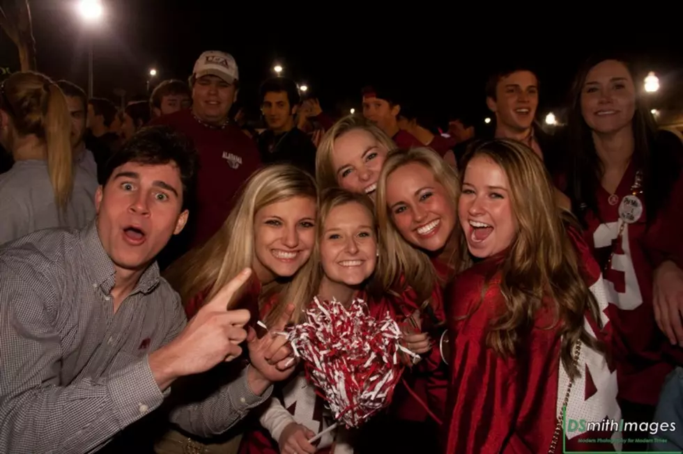 Alabama Fans Celebrate on The Strip
