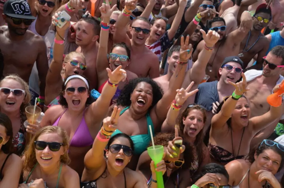 Top 10 Party Playlist for Spring Break 2014