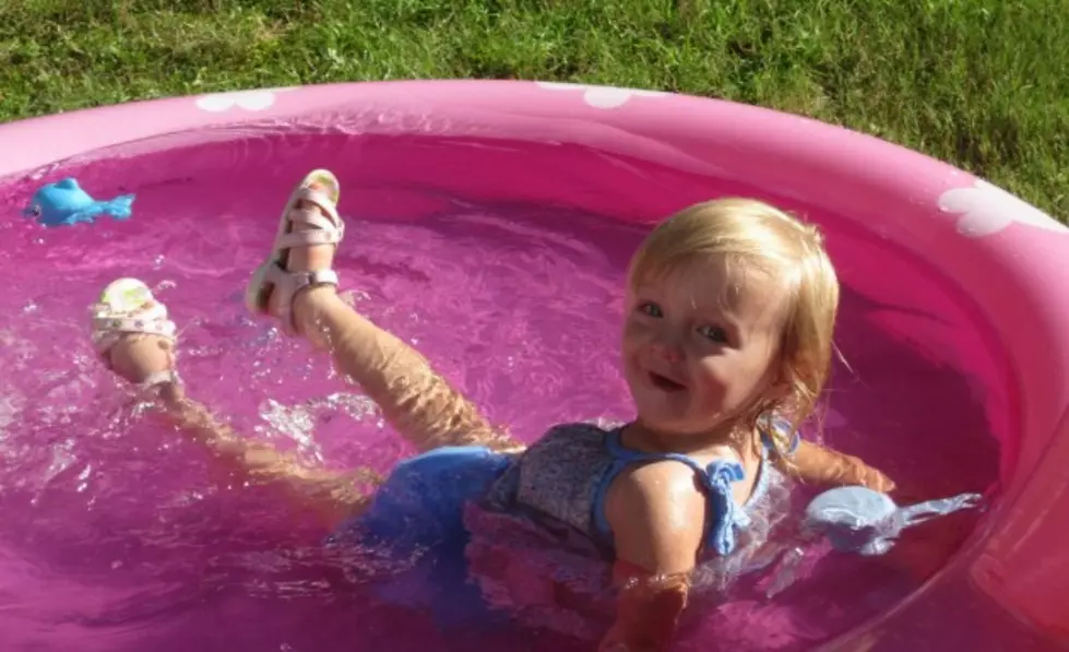 Life as a New Mom: Making a Splash, Gone in a Flash [VIDEO]