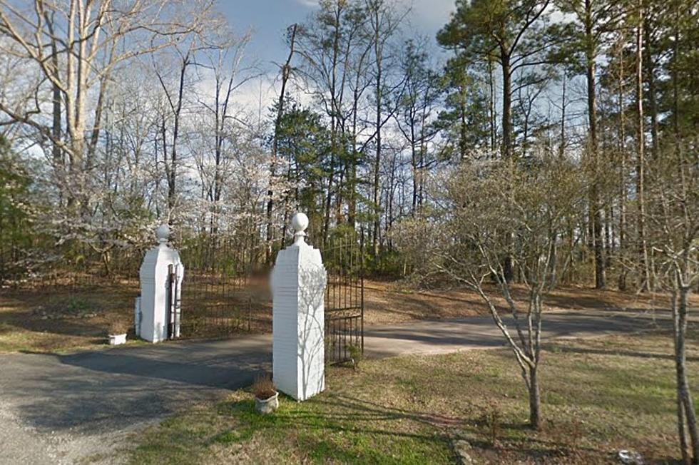 What’s the Deal with This Haunted Road in Northport, Alabama?