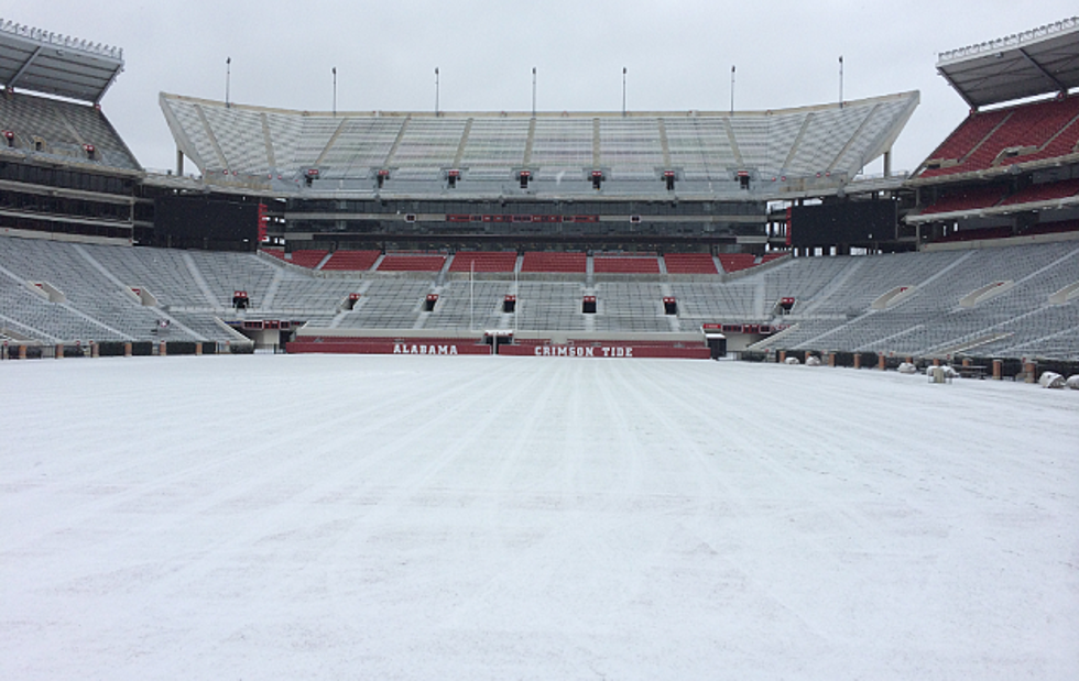 Tuscaloosa Snow Provides a Different Look at Bryant-Denny Stadium [PHOTOS]