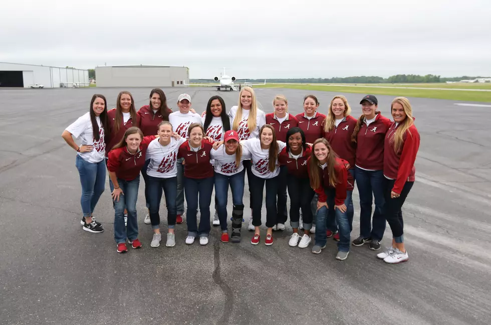 Softball Departs for Oklahoma City and Women’s College World Series