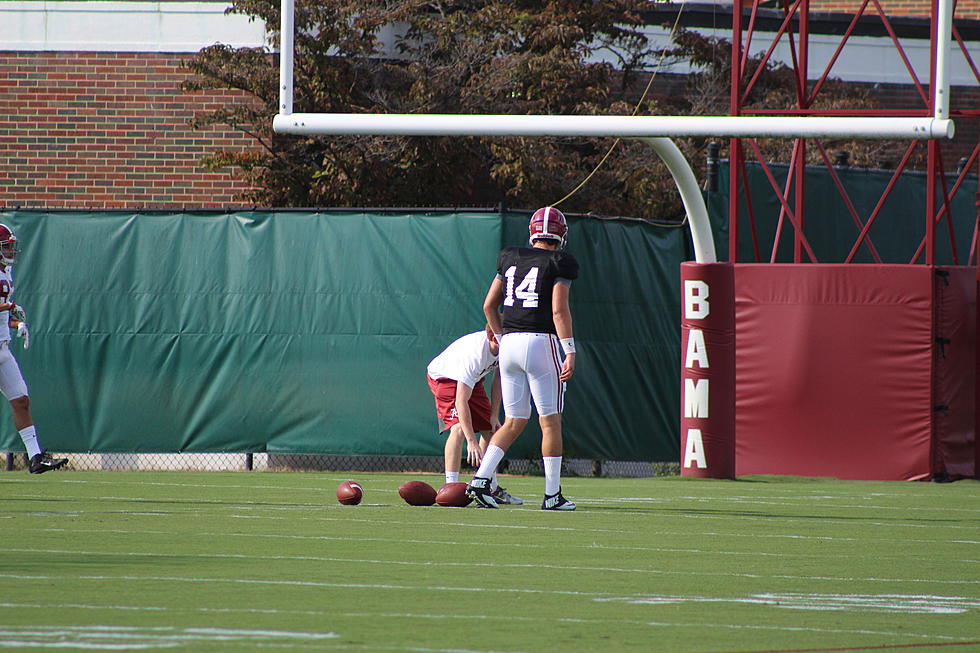 Quarterbacks and Outside Linebackers at Alabama’s Practice [VIDEOS]