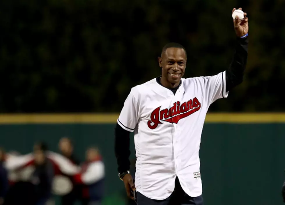 Indians Fan Gives Up Plane Seat so Lofton Makes World Series