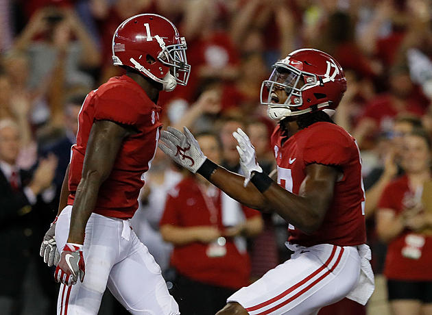 Alabama Remains No. 1, Clemson Jumps to No. 2 in Latest AP Poll