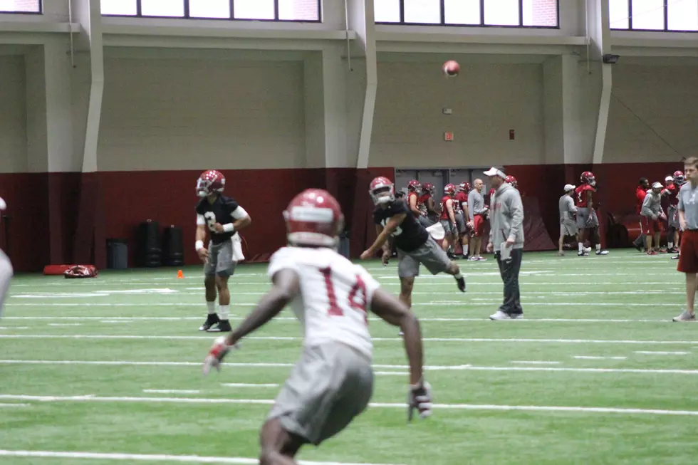 Here&#8217;s the First Look at Alabama QBs Jalen Hurts &#038; Tua Tagovailoa at Spring Practice