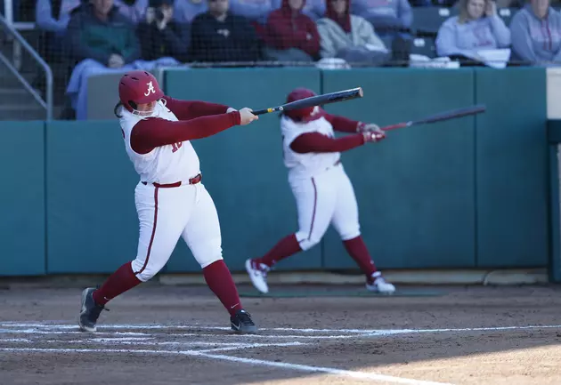 Alabama Shuts Out UAB, 8-0, Wednesday in Birmingham