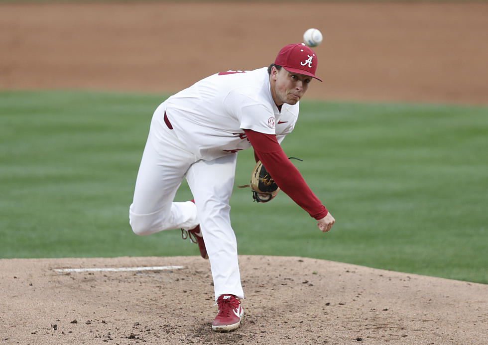 Back-and-Forth Contest Goes Against Alabama Baseball in 7-4 Loss to No. 5 Vanderbilt