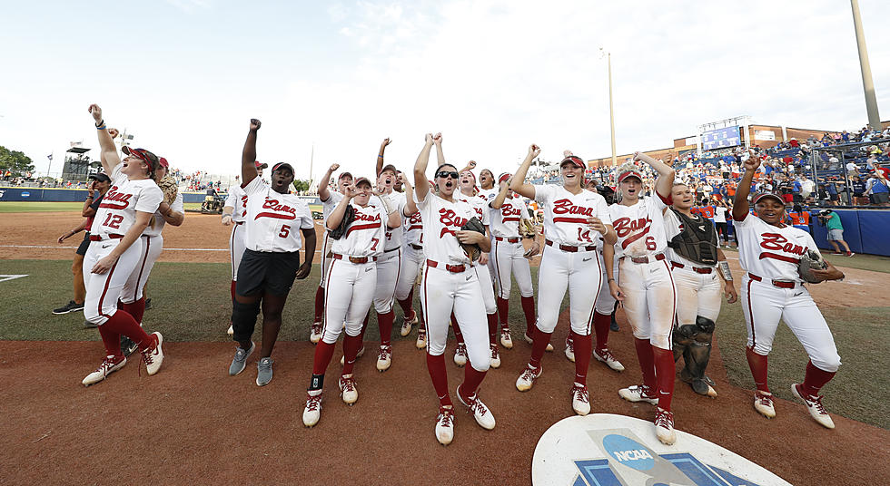 Record Performance Advances Alabama in Women’s College World Series with 15-3 Win Over Florida