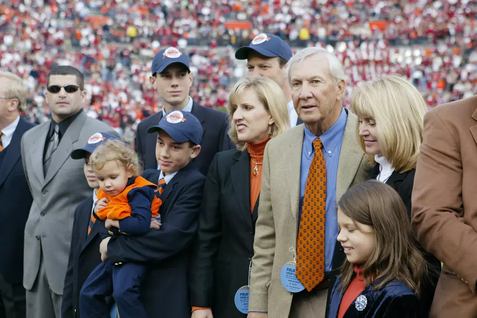 Pat Dye Hospitalized with COVID-19