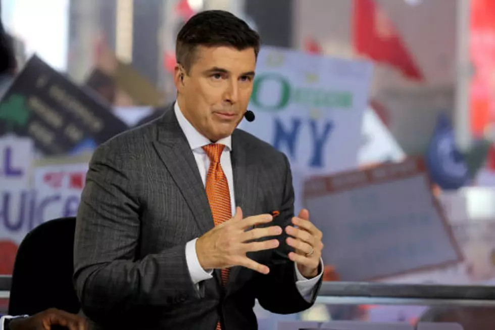 Rece Davis Re-signed as College Gameday Host