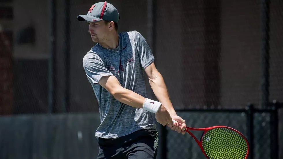 Alabama Men's Tennis Takes Down the Hogs on the Road.
