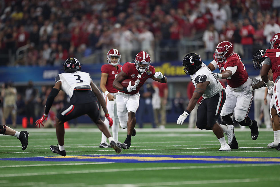 Alabama Bullies Bearcats in 86th Goodyear Cotton Bowl to Advance to National Championship