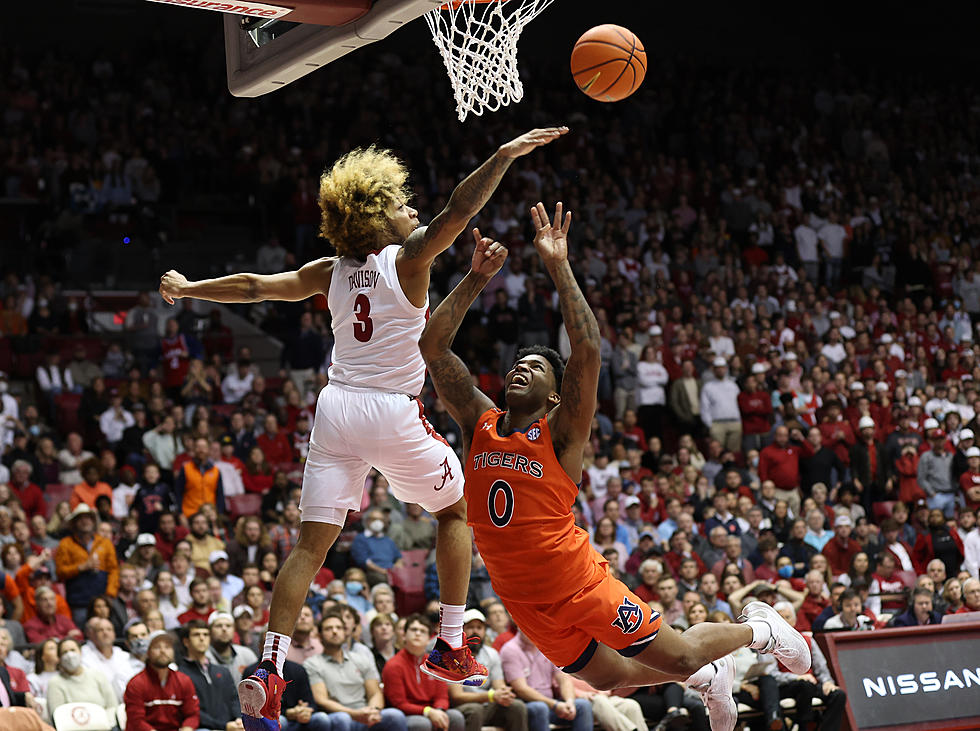 Tide Hoops Falls at Home to No. 4 Auburn