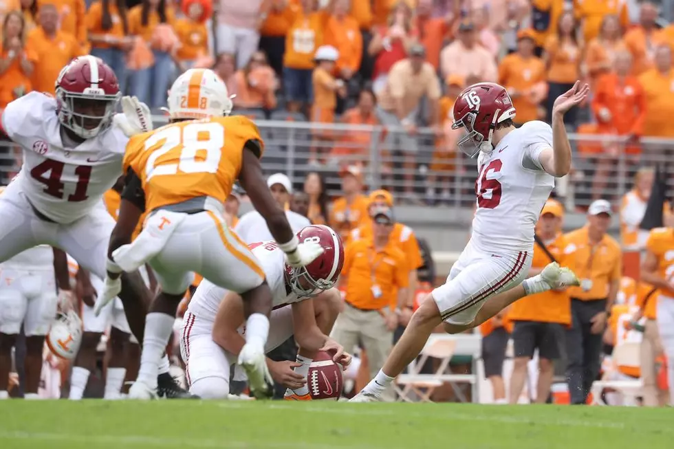 Tennessee Tops Tide in Rocky Top