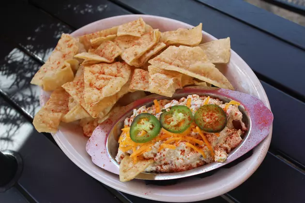 Bacon Brew &#038; Que Preview: Avenue Pub&#8217;s Jalapeño Cheese Dip