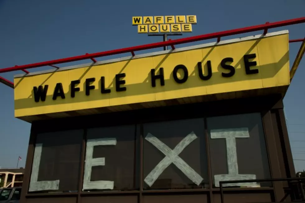 Waffle House Waitress Gets A Thousand Dollar Tip