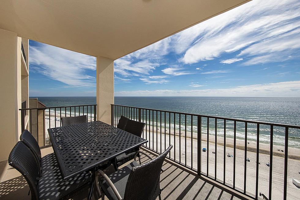 Spend Your Holiday Vacation at this Gulf Side Orange Beach, Alabama Airbnb
