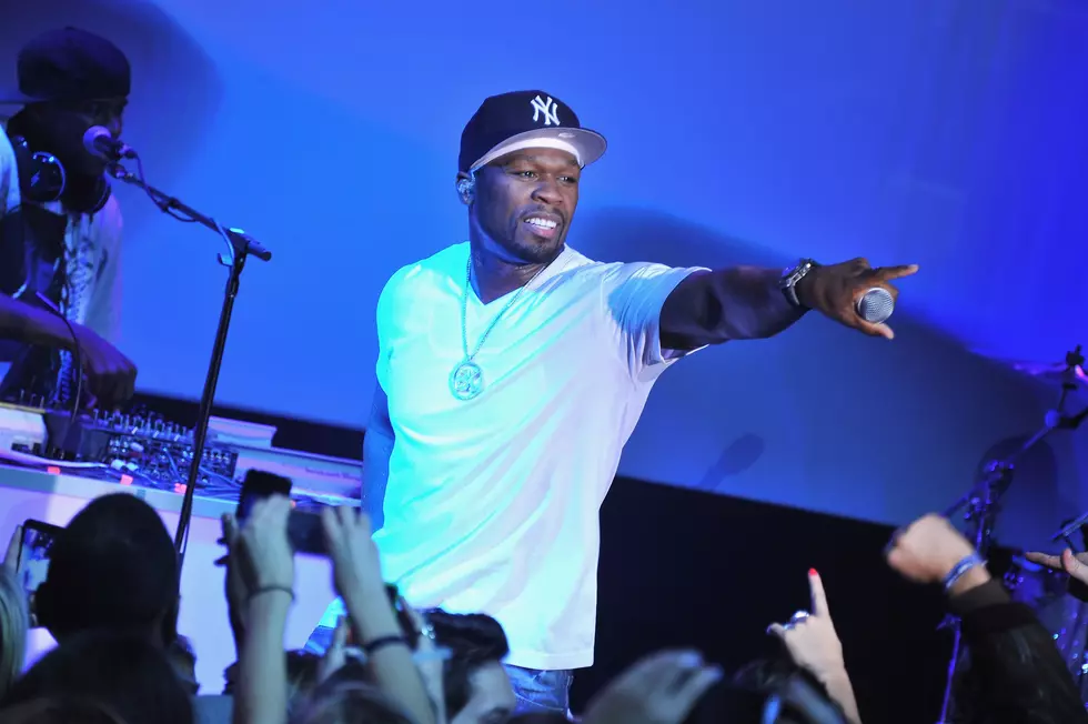 50 Cent Attempts to Throw Out First Pitch at the Mets Game. He Fails Miserably.