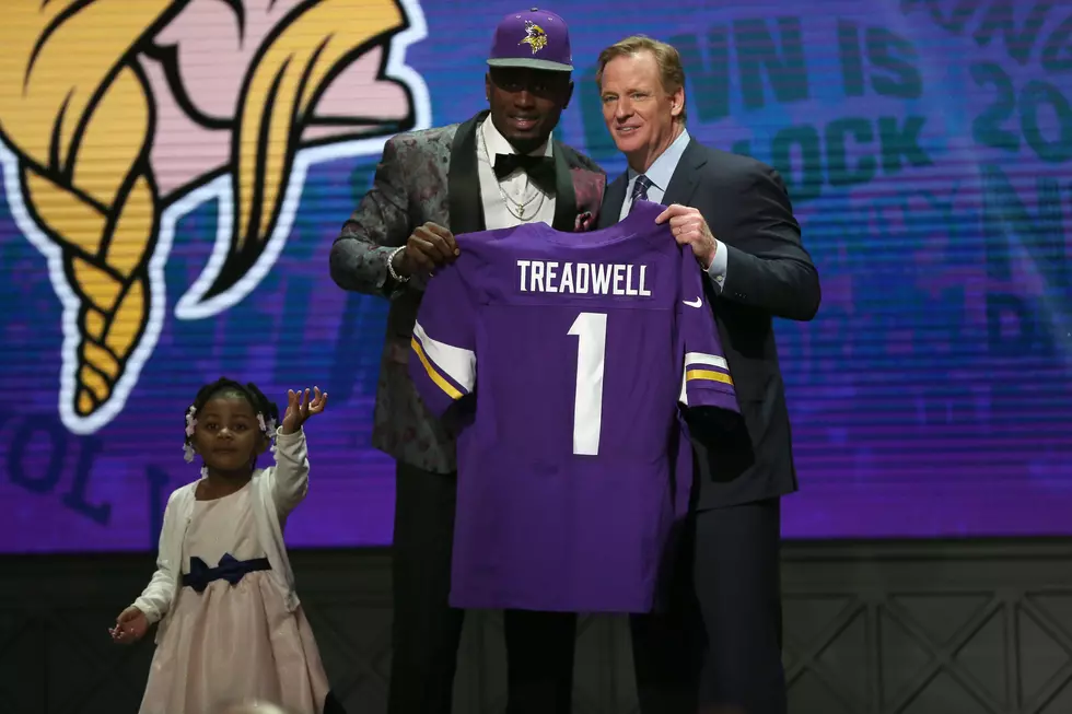 Minnesota Vikings Receiver Laquon Treadwell Pranked for 21st Birthday