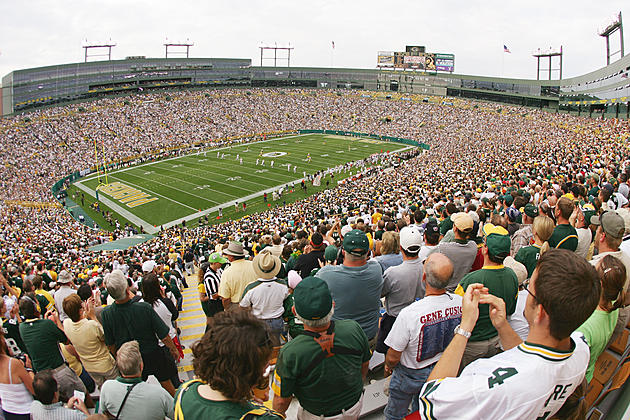 More Than 66,000 Attend Packers&#8217; Family Night Practice