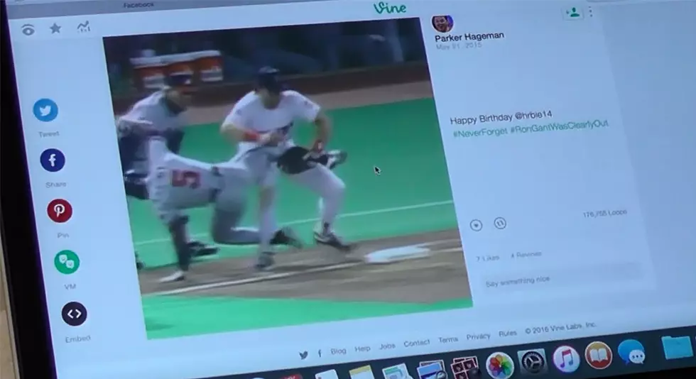 TBT: Kent Hrbek Pushes Ron Gant Off First Base in 1991 World Series