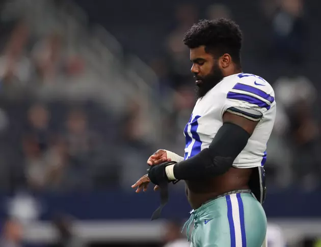 Ezekiel Elliott May Leave Country During Holdout with Cowboys