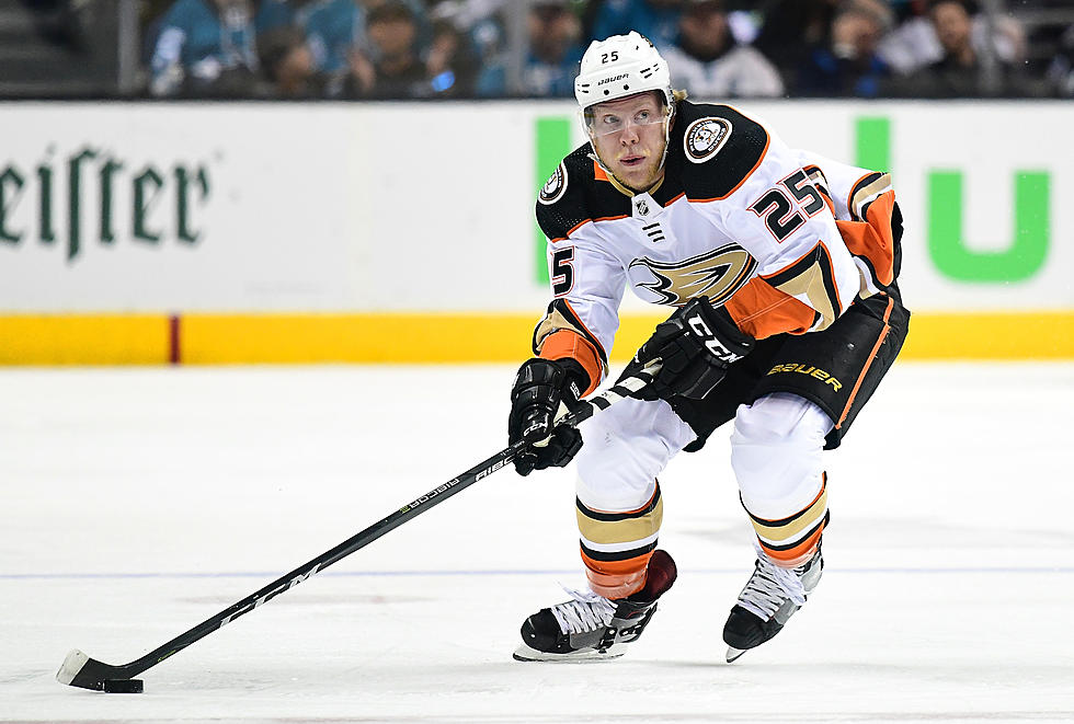 Ondrej Kase Re-Signs with Anaheim Ducks for 3 Years, $7.8 Million