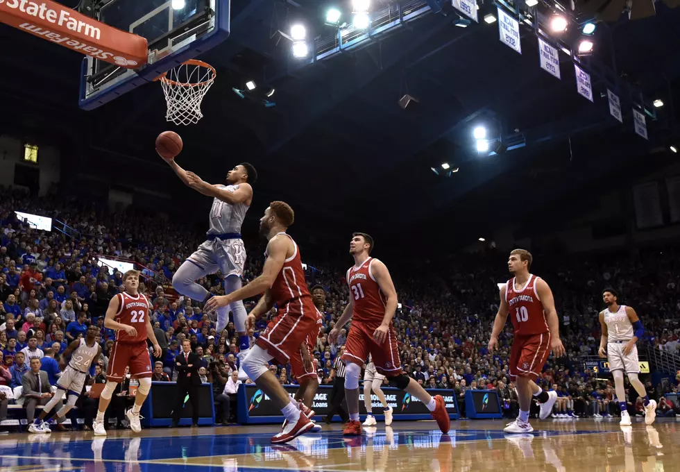 Dedric Lawson, Charlie Moore Carry No. 1 Kansas Jayhawks to 89-53 rout of South Dakota Coyotes