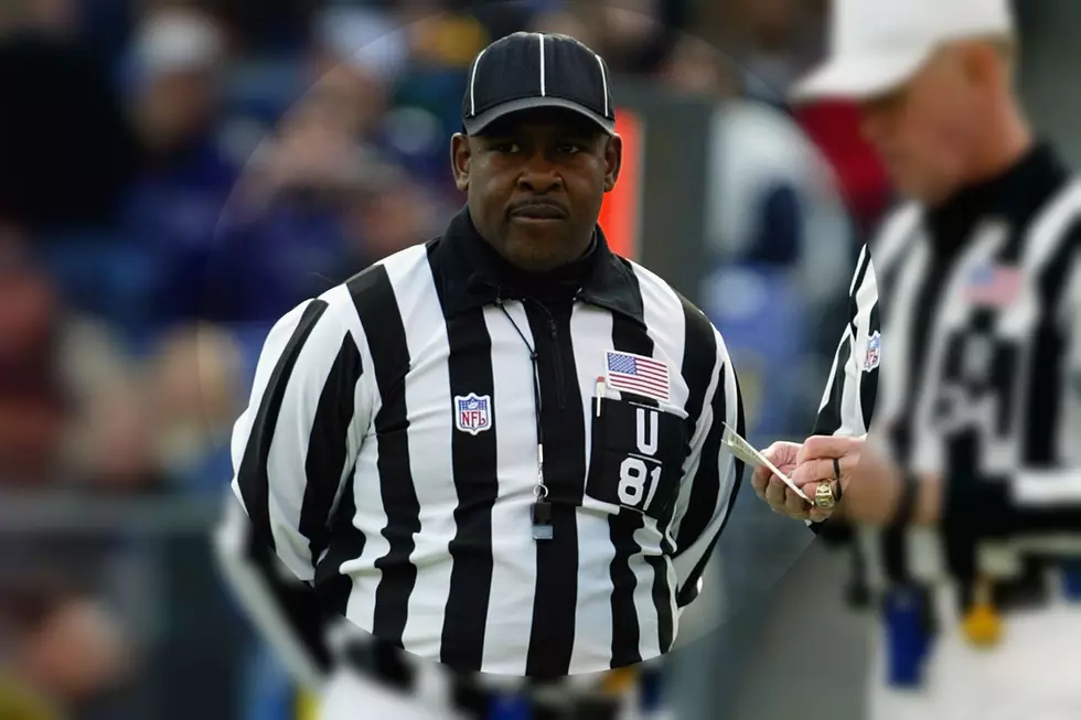 NFL official on leave; accused of calling player vulgar name