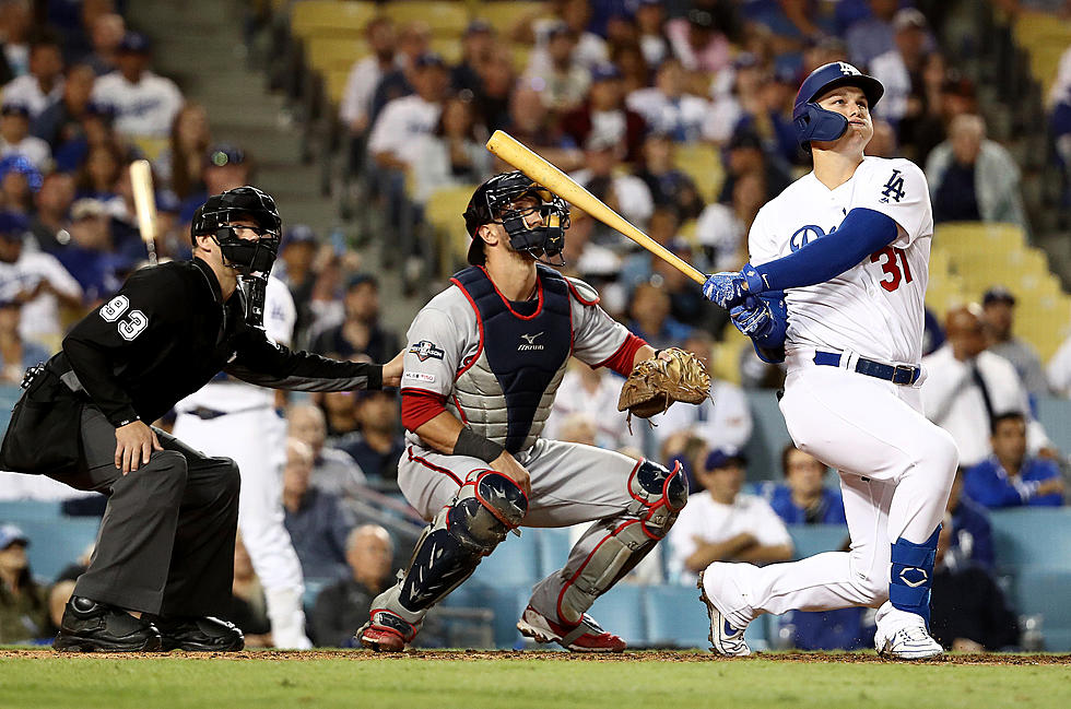 Buehler and Muncy Lead Dodgers Past Nats 6-0 in NLDS Opener
