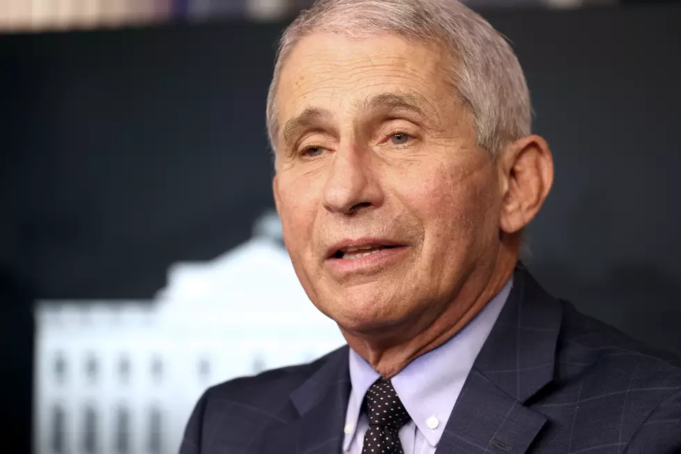 Dr. Fauci Suggests to 'Lay Low' and Avoid Super Bowl Parties