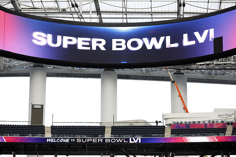 Don’t Miss Any of TV’s Exciting Sunday Super Bowl Programming