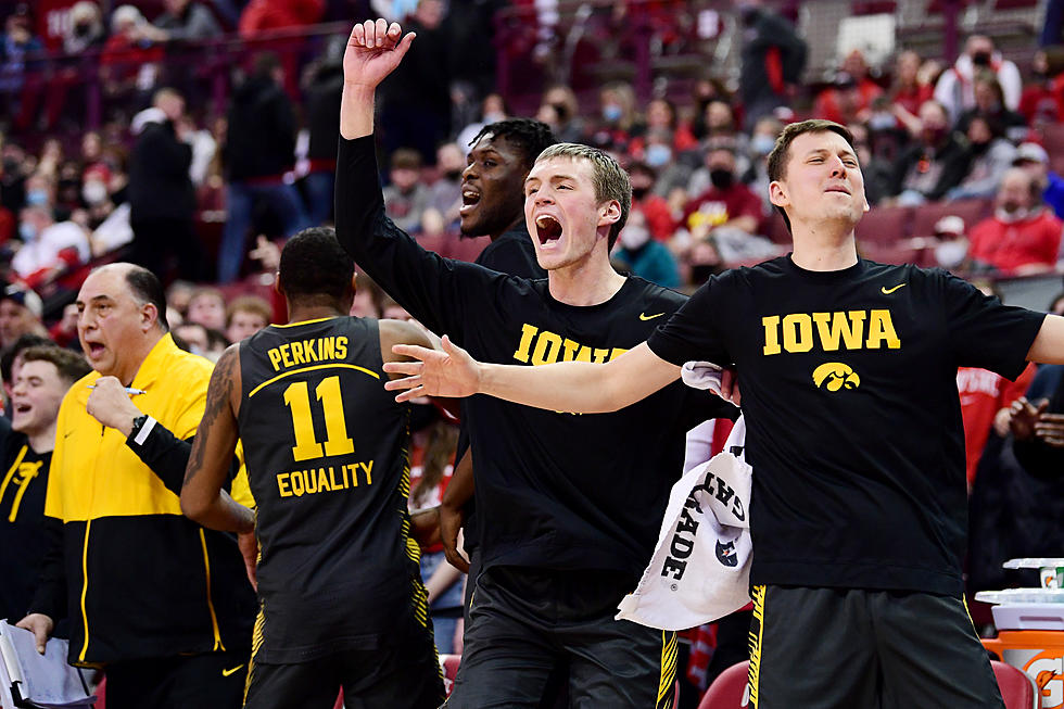 [WATCH] Iowa Student Manager Drains Incredible Half-Court Shot