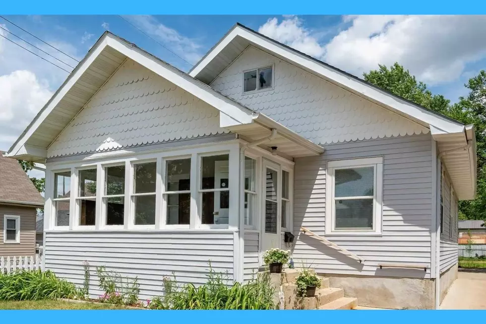 Oldest Home 4-Sale In Sioux Falls South Dakota Has Extraordinary Interior Design