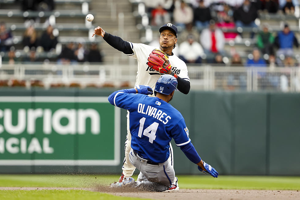 Byron Buxton Homes, Sonny Gray’s Pitches 6, Minnesota Twins Beat Royals