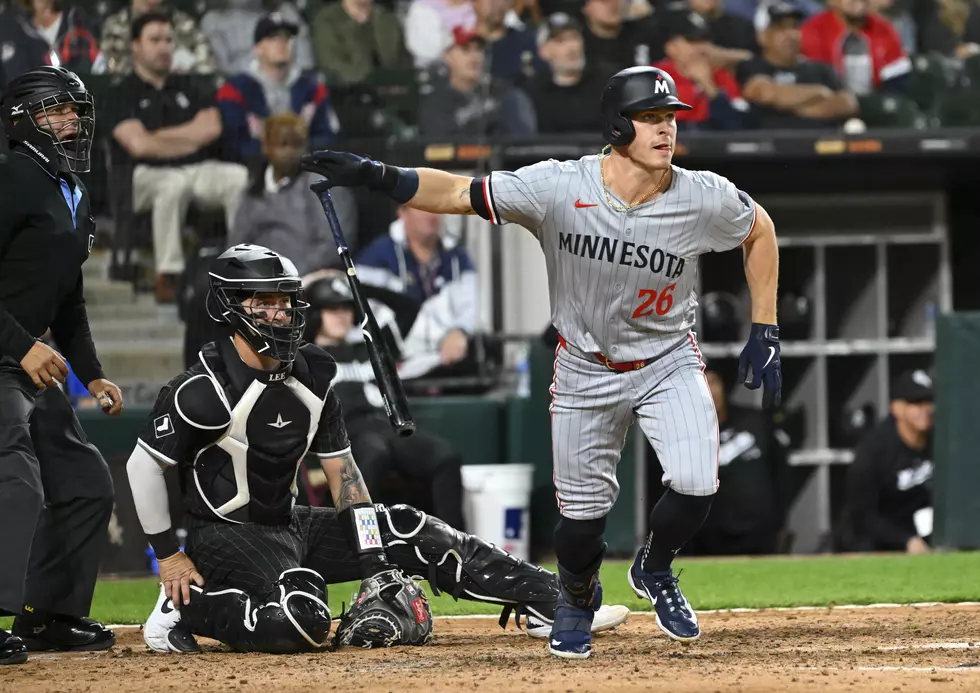 Kepler’s 9th Inning RBI Single Gives Minnesota Twins Win 8th Straight Over White Sox