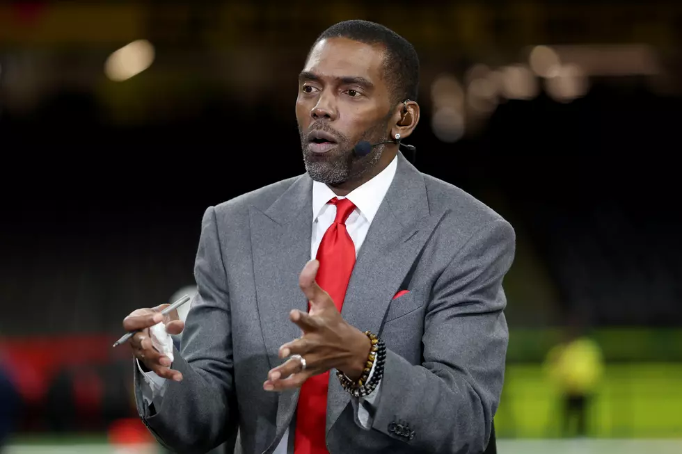 After Health Battle, Minnesota Legend Moss Returning to ESPN