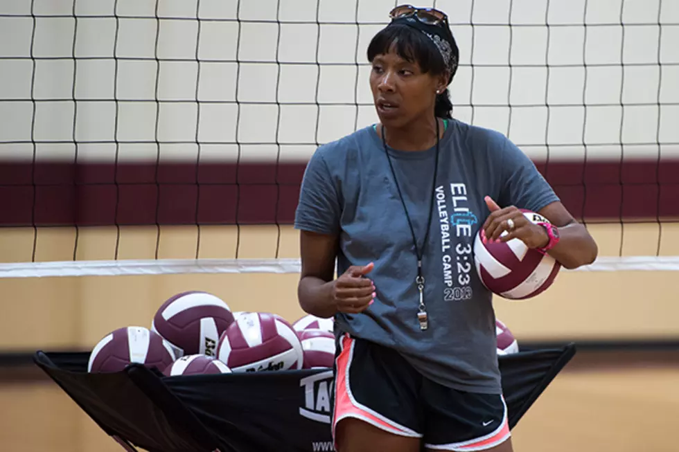 New Coach Nicole Thorn Maintains High Expectations for White Oak Volleyball