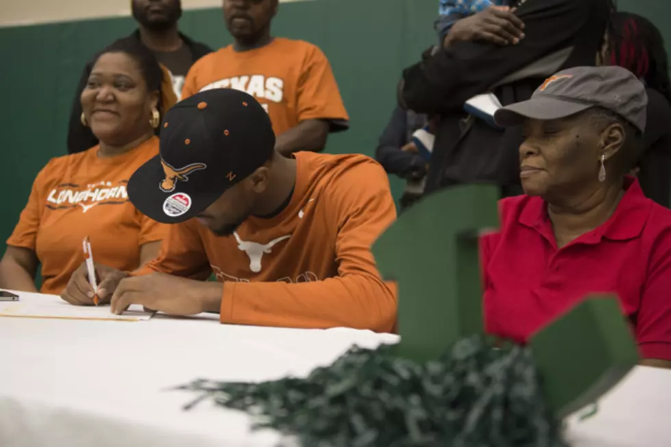 Six Football Players, Two Girls Soccer Players Sign at Longview&#8217;s National Signing Day Ceremony