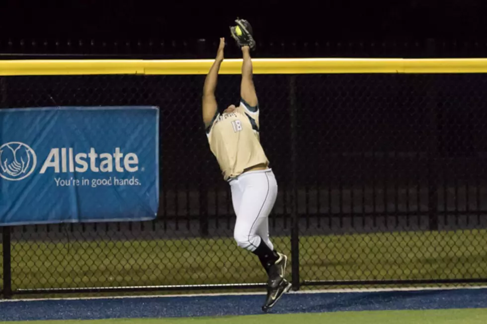 Pleasant Grove Softball Stuns Van In 4A Regional Quarterfinals