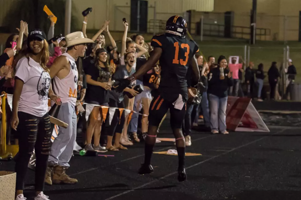 Gilmer Overcomes Second-Half Miscues to Escape Gladewater, 35-28