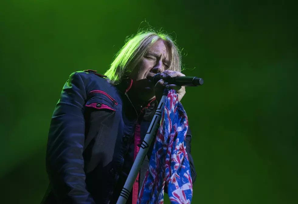 Hysteria at the Bangor Waterfront for Def Leppard [PHOTOS]